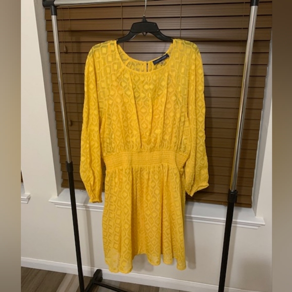 Women's clothing(441) - Picture 3 of 6